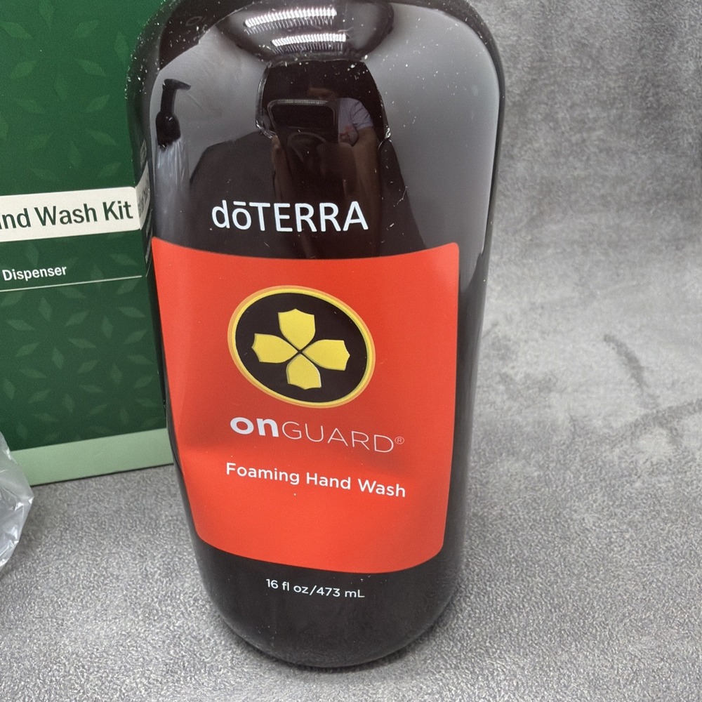 Doterra On Guard Foaming Hand Wash Kit Soap Dispenser Pump & Wash 16fl oz - Picture 2 of 9